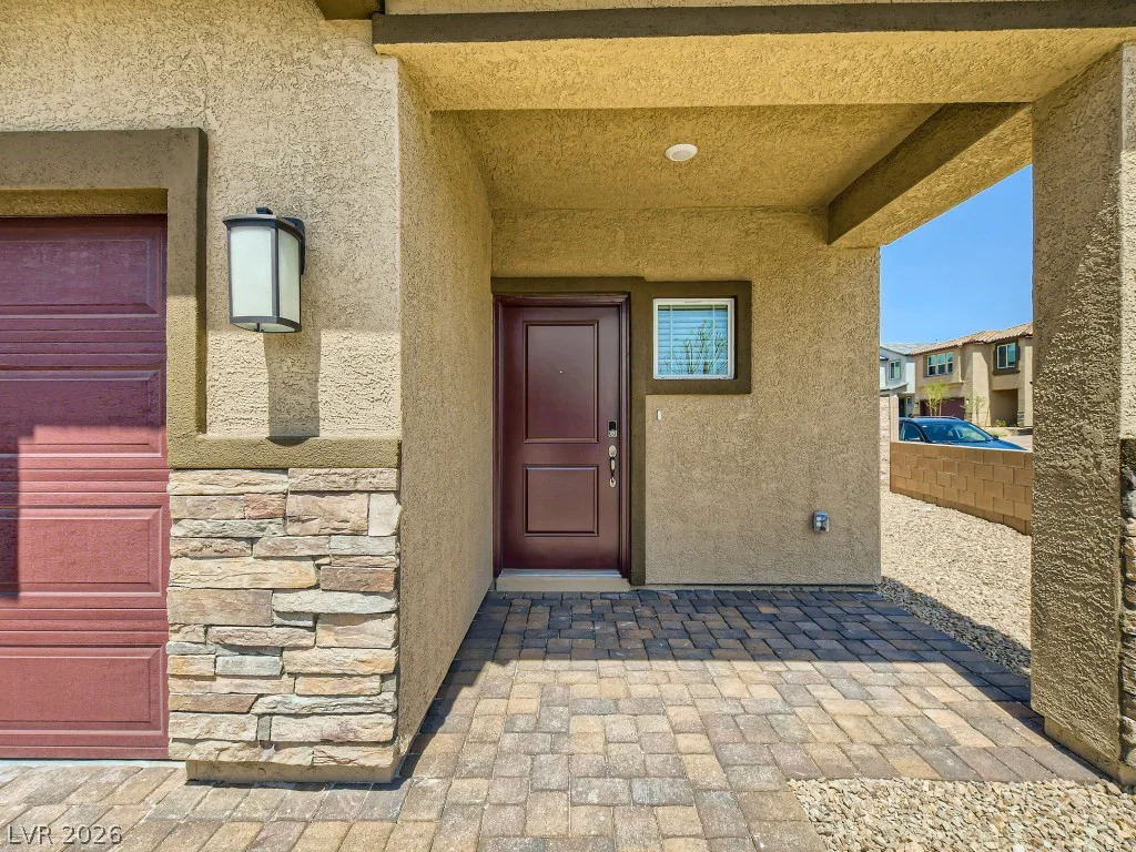 10748 Wild Poppy, Las Vegas, NV 89129