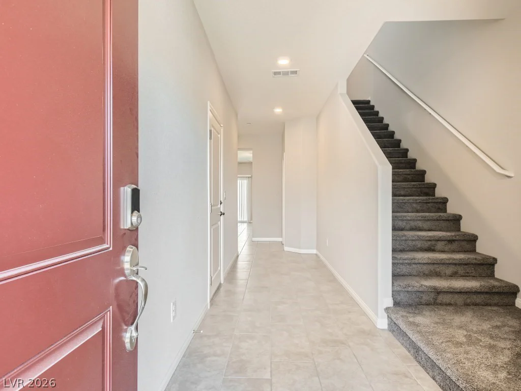 10748 Wild Poppy, Las Vegas, NV 89129
