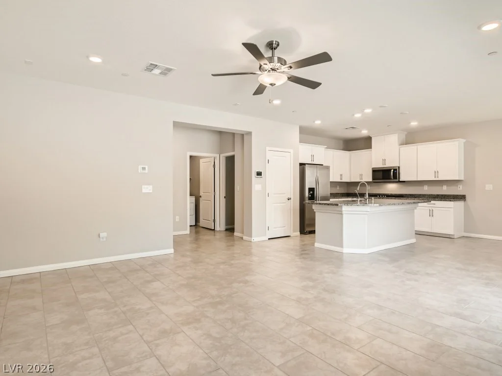 10748 Wild Poppy, Las Vegas, NV 89129