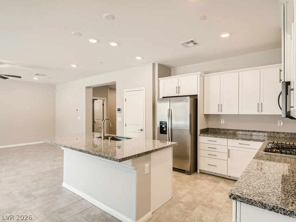 10748 Wild Poppy, Las Vegas, NV 89129