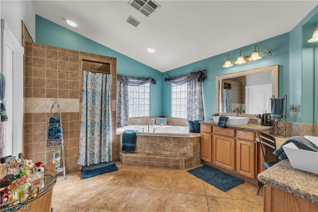 131 Beesley, Las Vegas, NV 89110