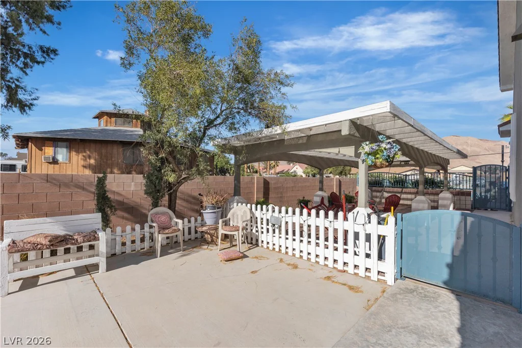 131 Beesley, Las Vegas, NV 89110