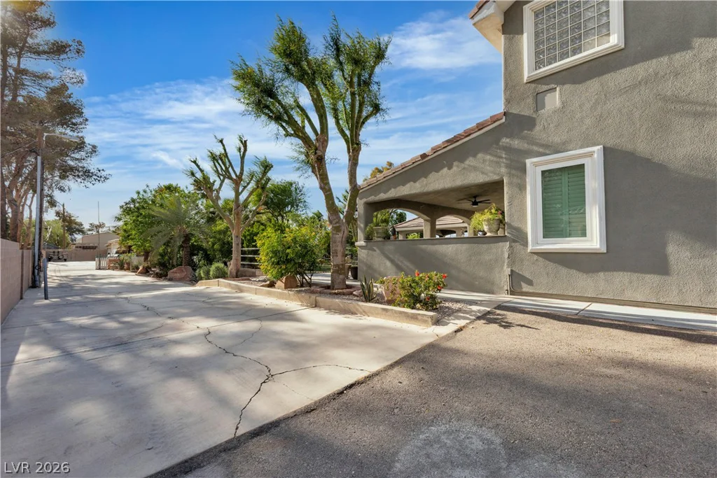 131 Beesley, Las Vegas, NV 89110