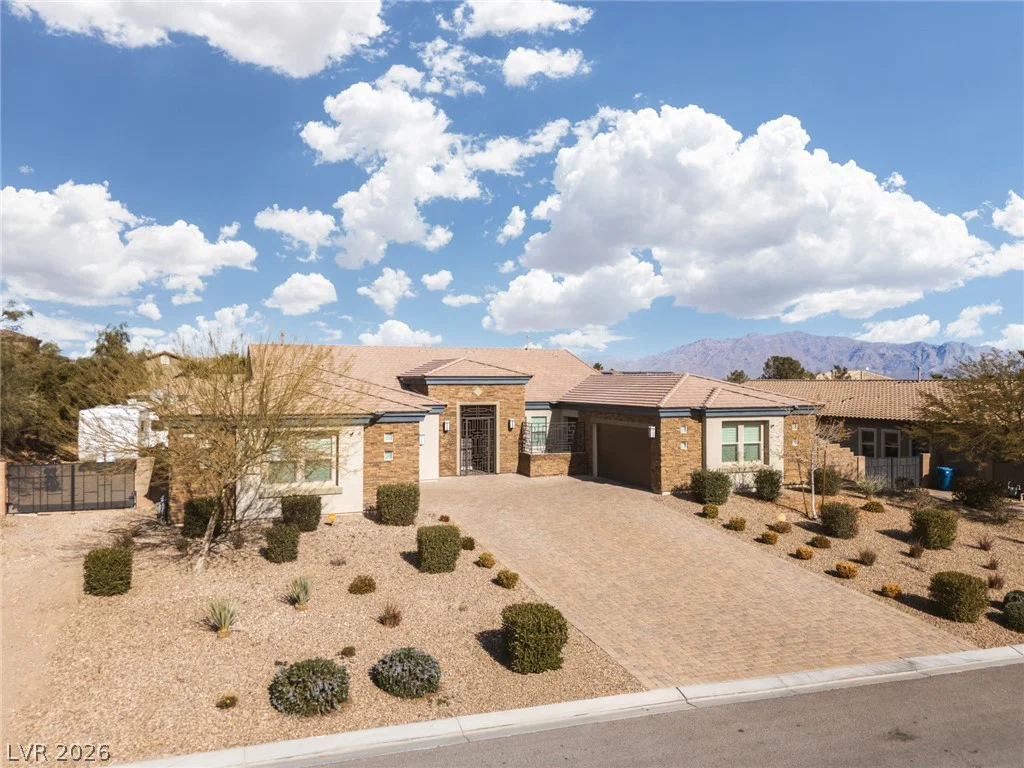 10320 Mystic Ledge, Las Vegas, NV 89149