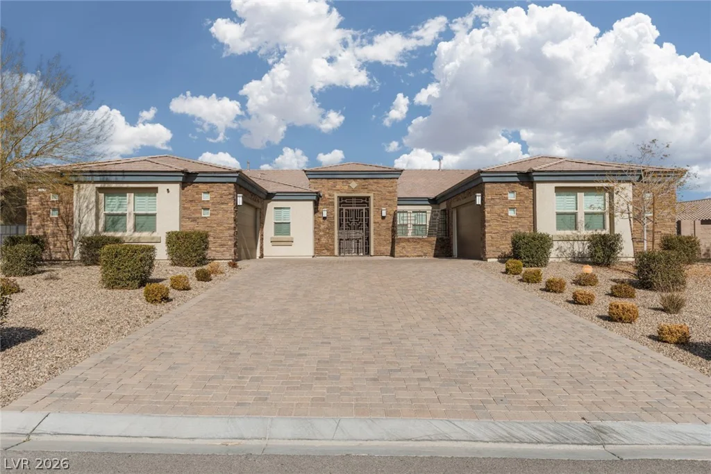 10320 Mystic Ledge, Las Vegas, NV 89149