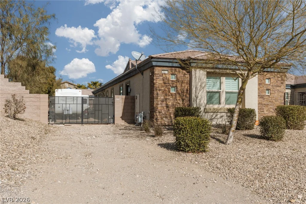 10320 Mystic Ledge, Las Vegas, NV 89149