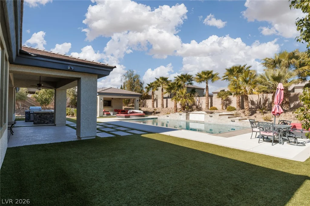 10320 Mystic Ledge, Las Vegas, NV 89149