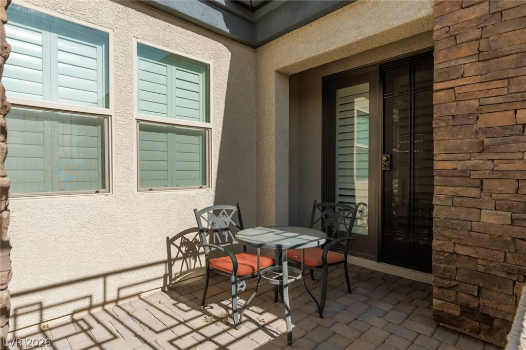 10320 Mystic Ledge, Las Vegas, NV 89149