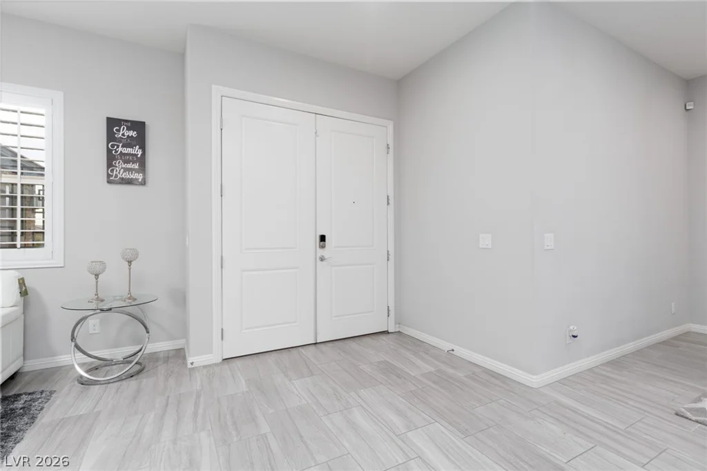 10320 Mystic Ledge, Las Vegas, NV 89149