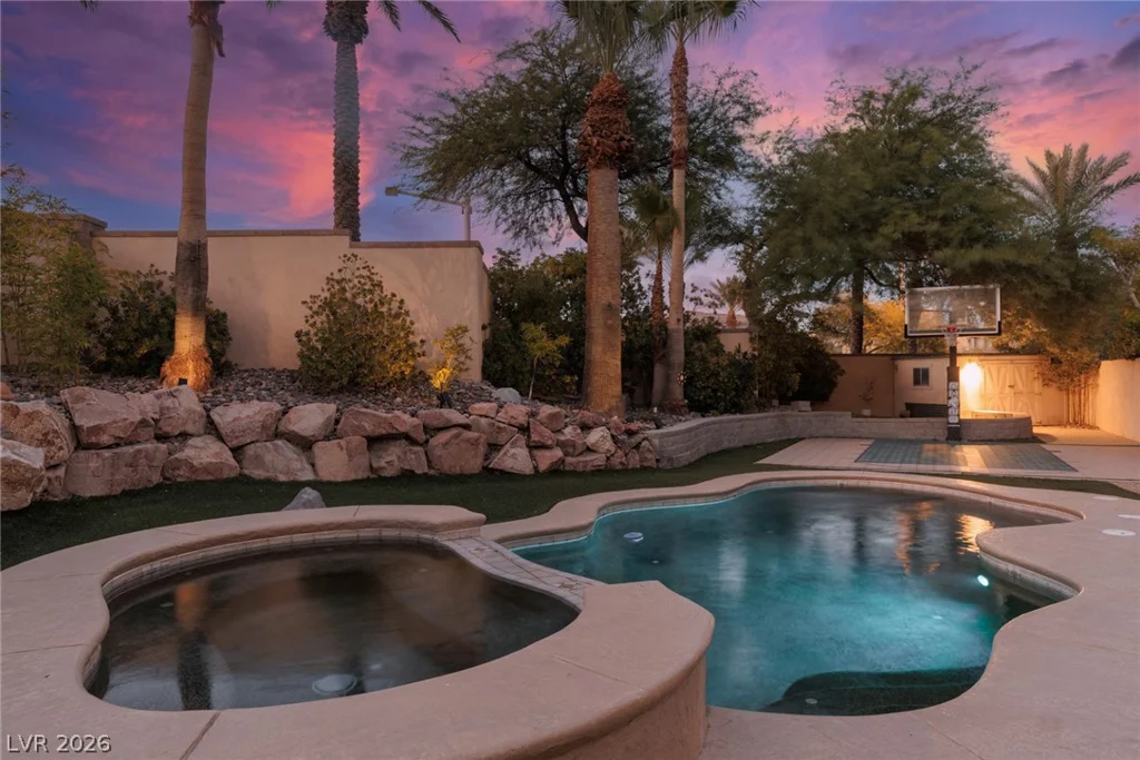 2451 Hollow Rock, Las Vegas, NV 89135