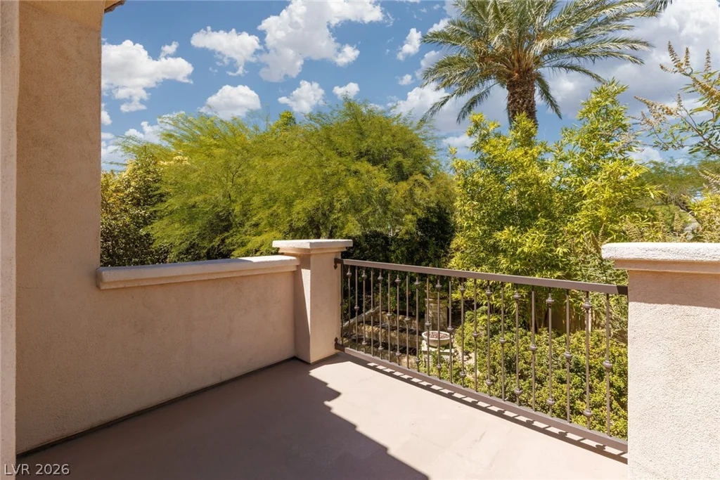 2451 Hollow Rock, Las Vegas, NV 89135