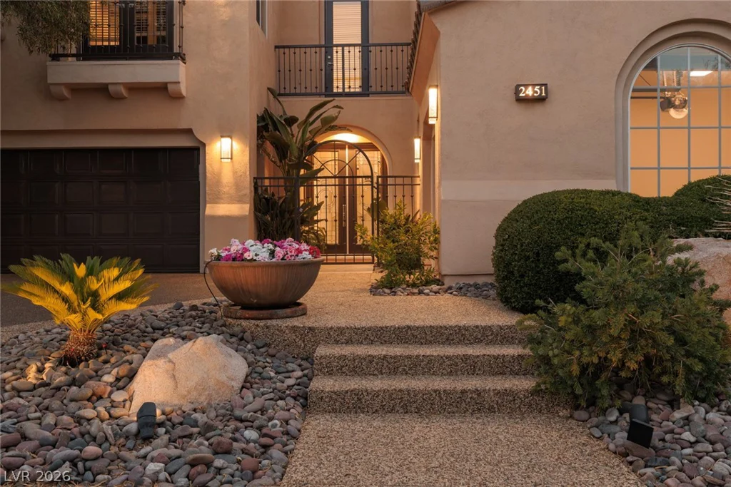 2451 Hollow Rock, Las Vegas, NV 89135