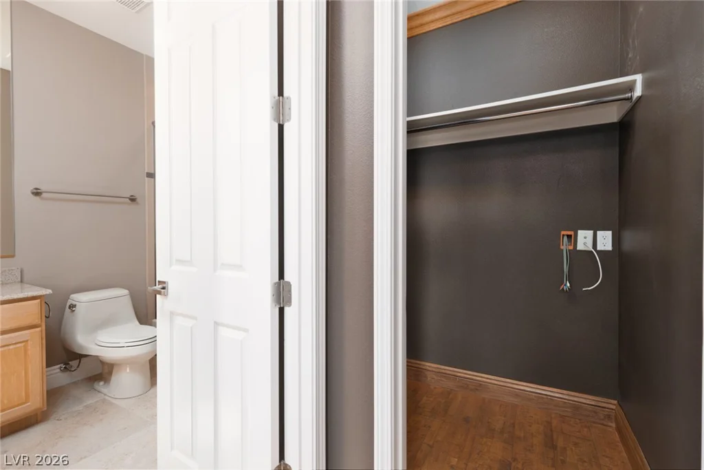 2451 Hollow Rock, Las Vegas, NV 89135