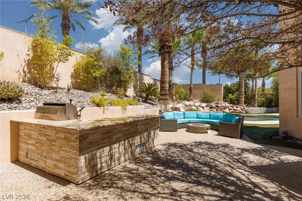 2451 Hollow Rock, Las Vegas, NV 89135