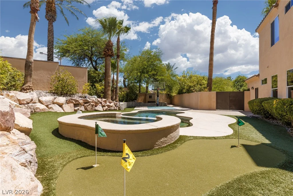 2451 Hollow Rock, Las Vegas, NV 89135