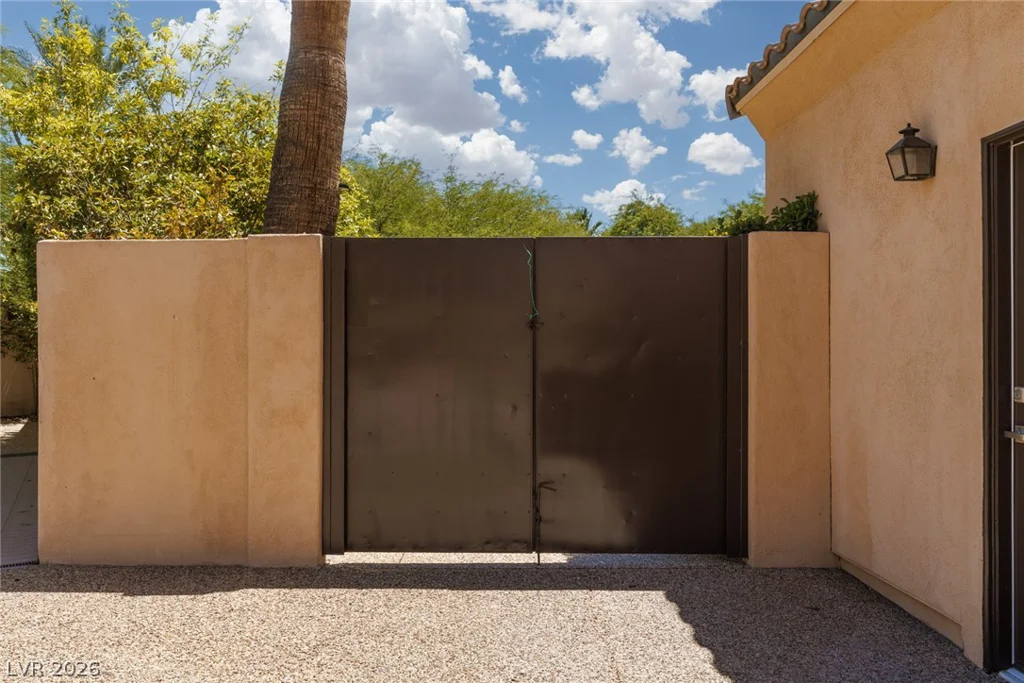 2451 Hollow Rock, Las Vegas, NV 89135
