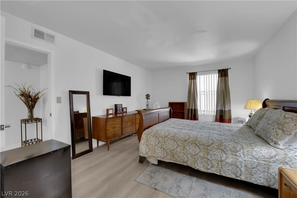 2451 Rainbow Blvd, Las Vegas, NV 89108