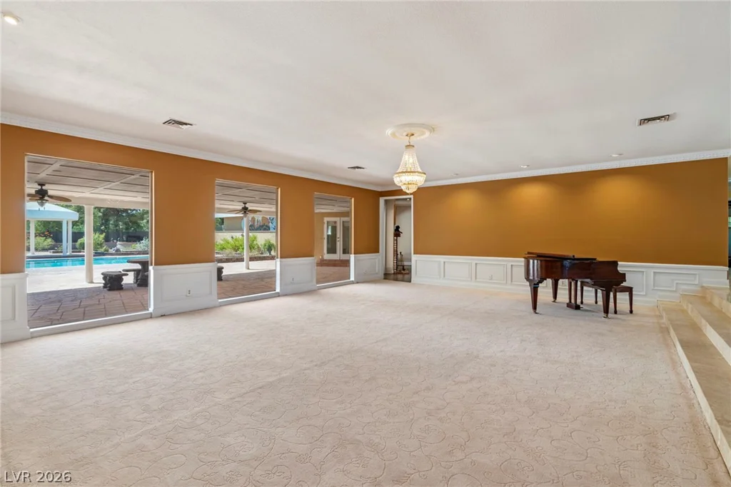 3585 Tobias, Las Vegas, NV 89120