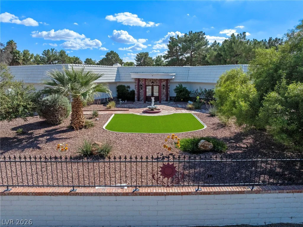 3585 Tobias, Las Vegas, NV 89120