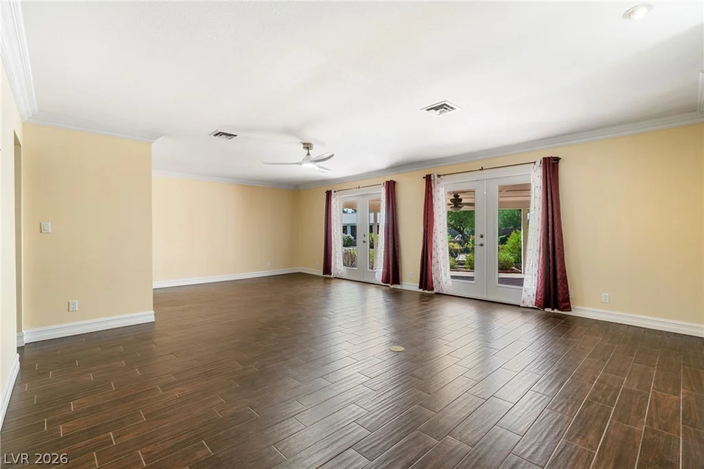 3585 Tobias, Las Vegas, NV 89120