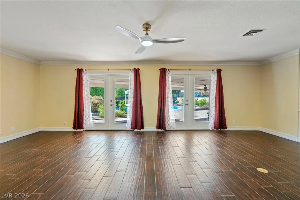3585 Tobias, Las Vegas, NV 89120