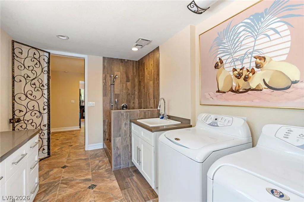 3585 Tobias, Las Vegas, NV 89120