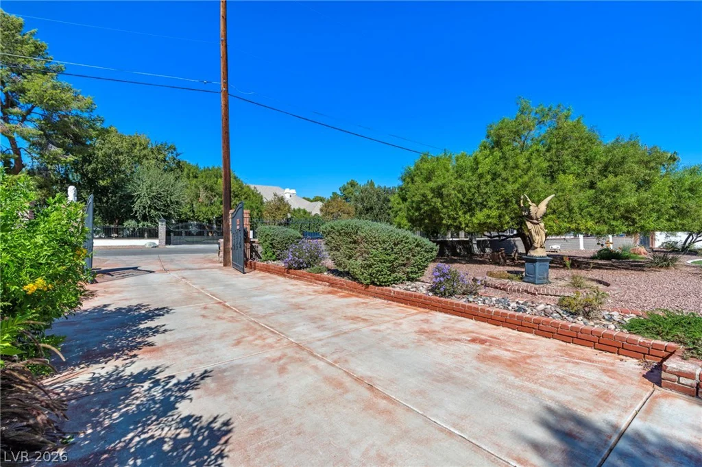 3585 Tobias, Las Vegas, NV 89120