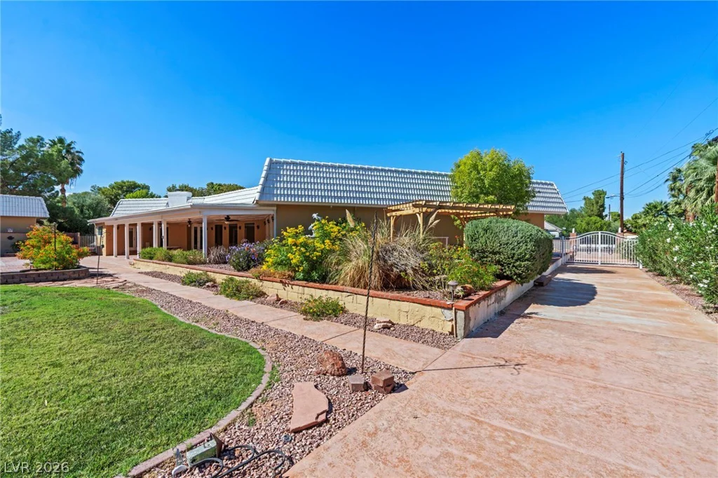 3585 Tobias, Las Vegas, NV 89120
