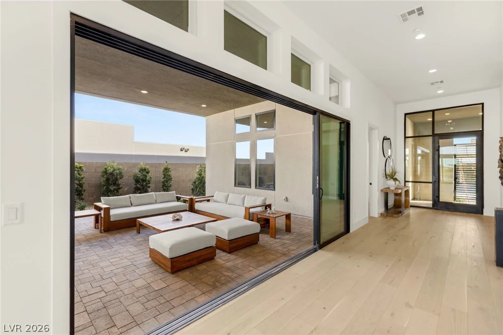 10964 Rossa Peak, Las Vegas, NV 89135