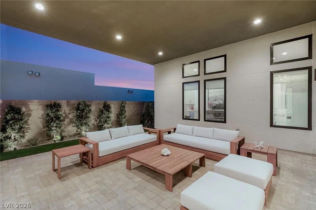10964 Rossa Peak, Las Vegas, NV 89135