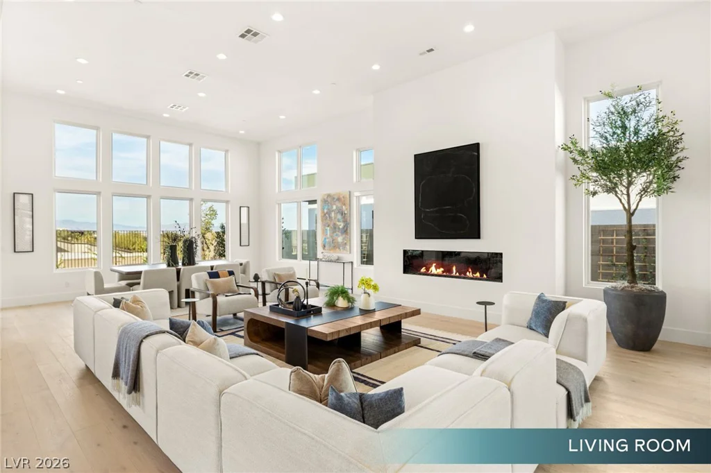 10964 Rossa Peak, Las Vegas, NV 89135