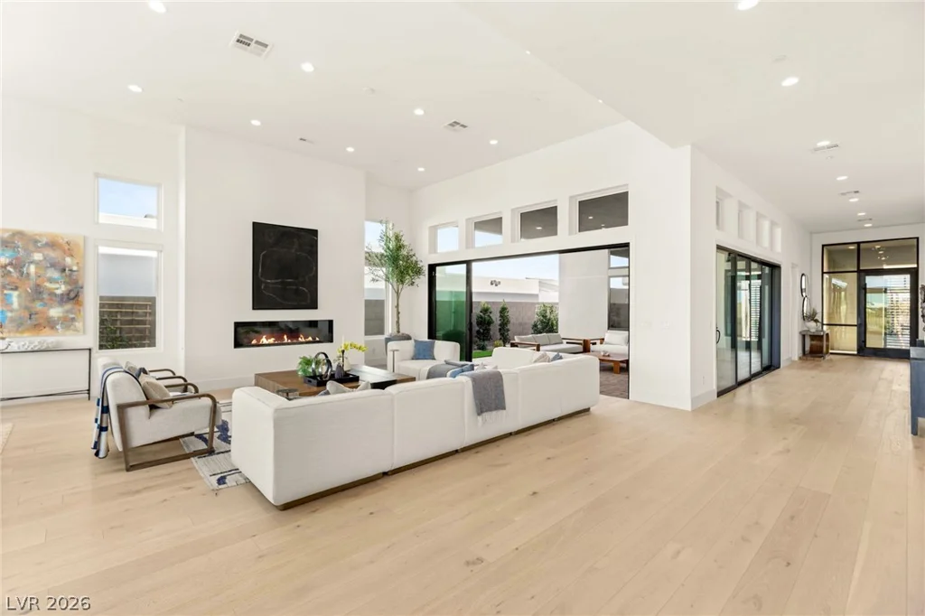 10964 Rossa Peak, Las Vegas, NV 89135