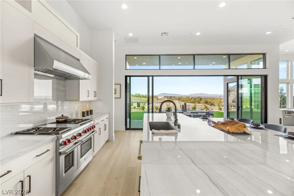 10964 Rossa Peak, Las Vegas, NV 89135