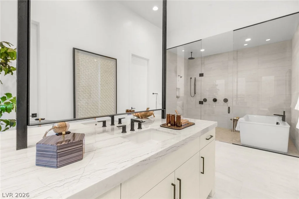 10964 Rossa Peak, Las Vegas, NV 89135