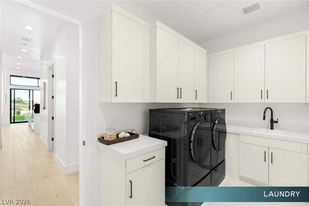10964 Rossa Peak, Las Vegas, NV 89135