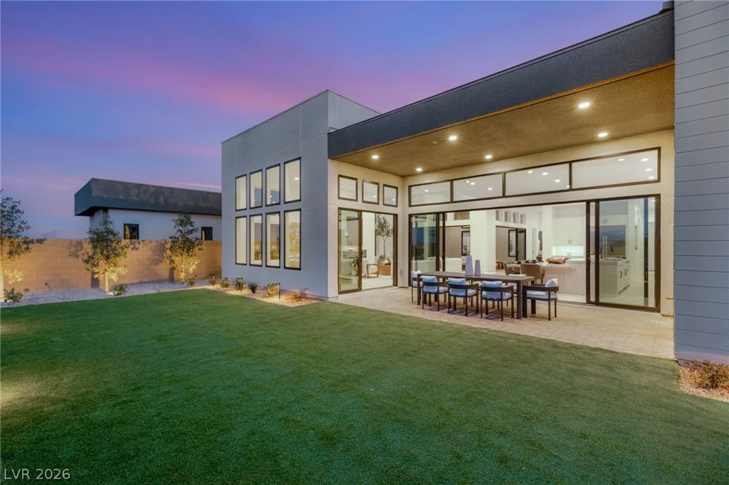 10964 Rossa Peak, Las Vegas, NV 89135