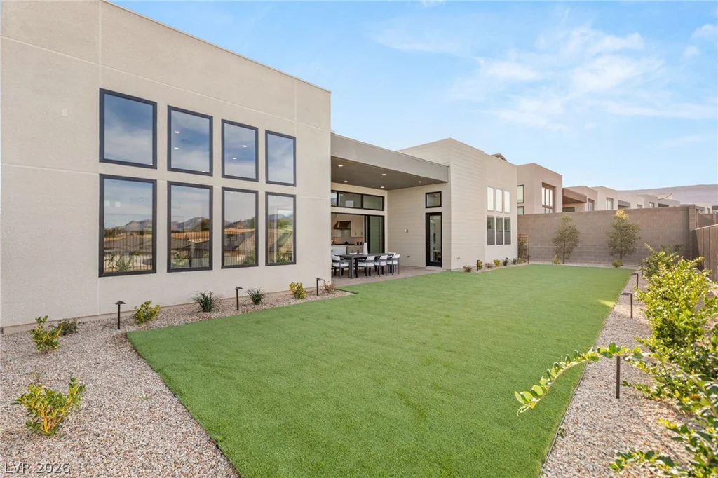 10964 Rossa Peak, Las Vegas, NV 89135