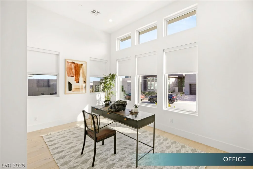 10964 Rossa Peak, Las Vegas, NV 89135