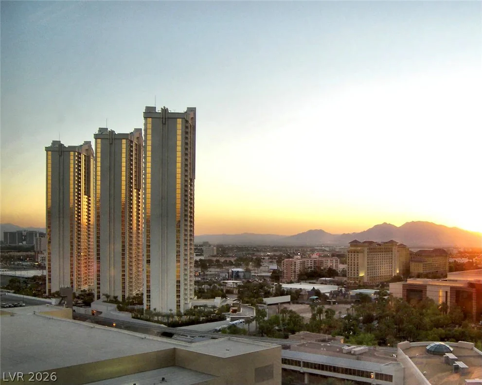 125 Harmon, Las Vegas, NV 89109