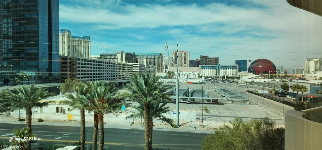 125 Harmon, Las Vegas, NV 89109