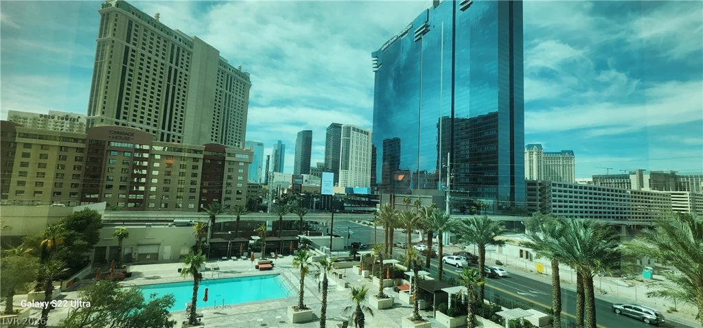 125 Harmon, Las Vegas, NV 89109