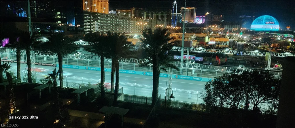125 Harmon, Las Vegas, NV 89109