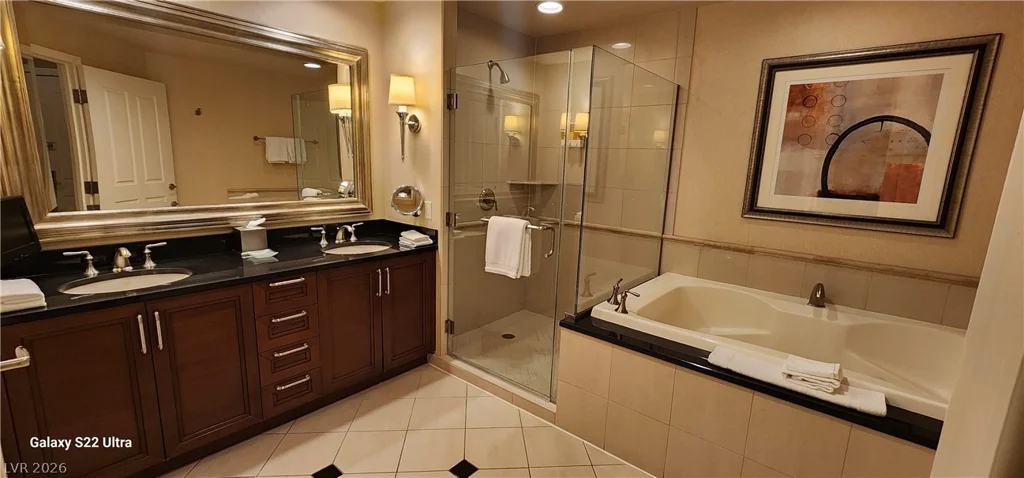 125 Harmon, Las Vegas, NV 89109