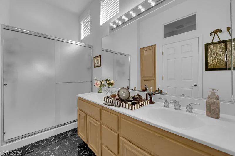 10641 Sky Meadows, Las Vegas, NV 89134