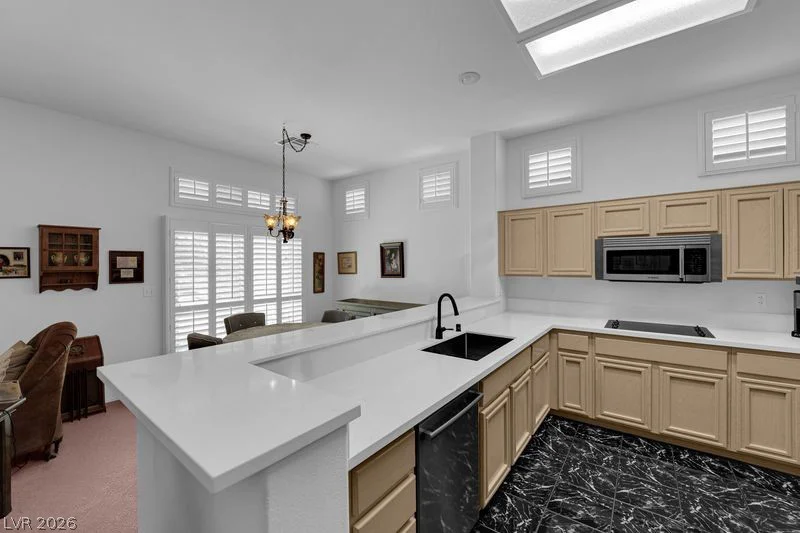 10641 Sky Meadows, Las Vegas, NV 89134