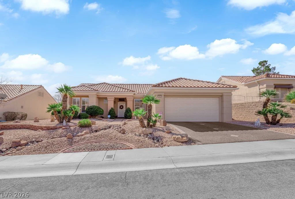 10641 Sky Meadows, Las Vegas, NV 89134