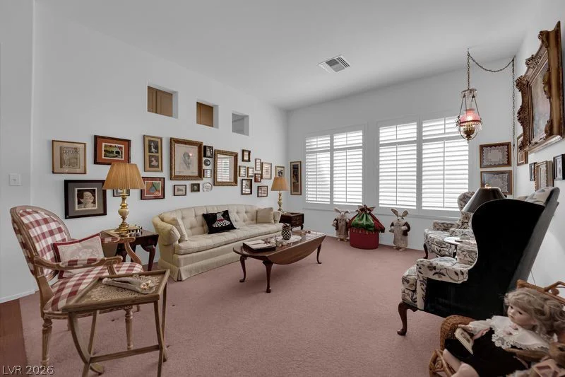 10641 Sky Meadows, Las Vegas, NV 89134