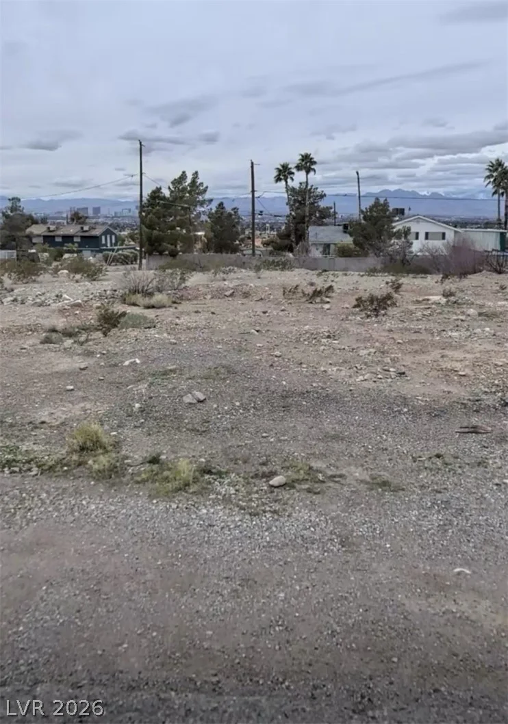 477 Radwick, Las Vegas, NV 89110