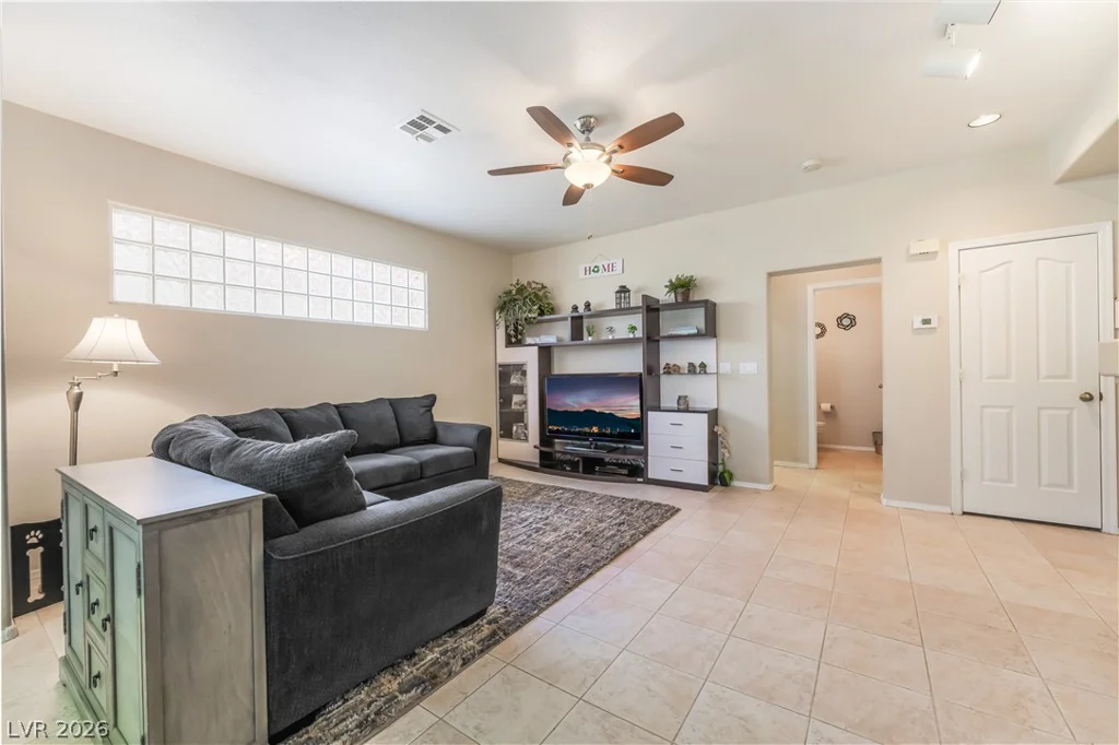 1300 Elk River, Las Vegas, NV 89134
