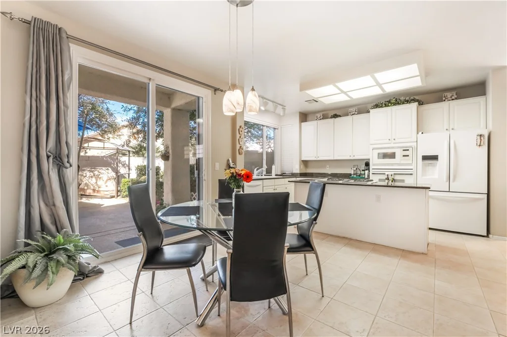 1300 Elk River, Las Vegas, NV 89134